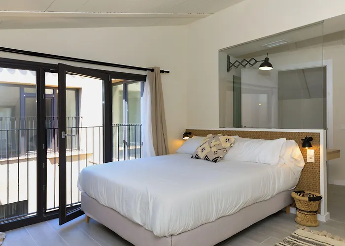 La Comuna By Bon Dia Residences ホテル 3*