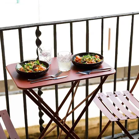 La Comuna By Bon Dia Residences ホテル