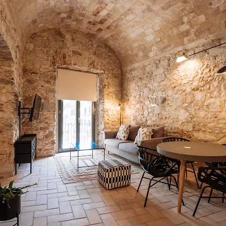 Ξενοδοχείο La Comuna By Bon Dia Residences 3*