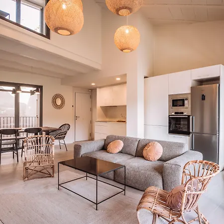 La Comuna By Bon Dia Residences 3* Χιρόνα